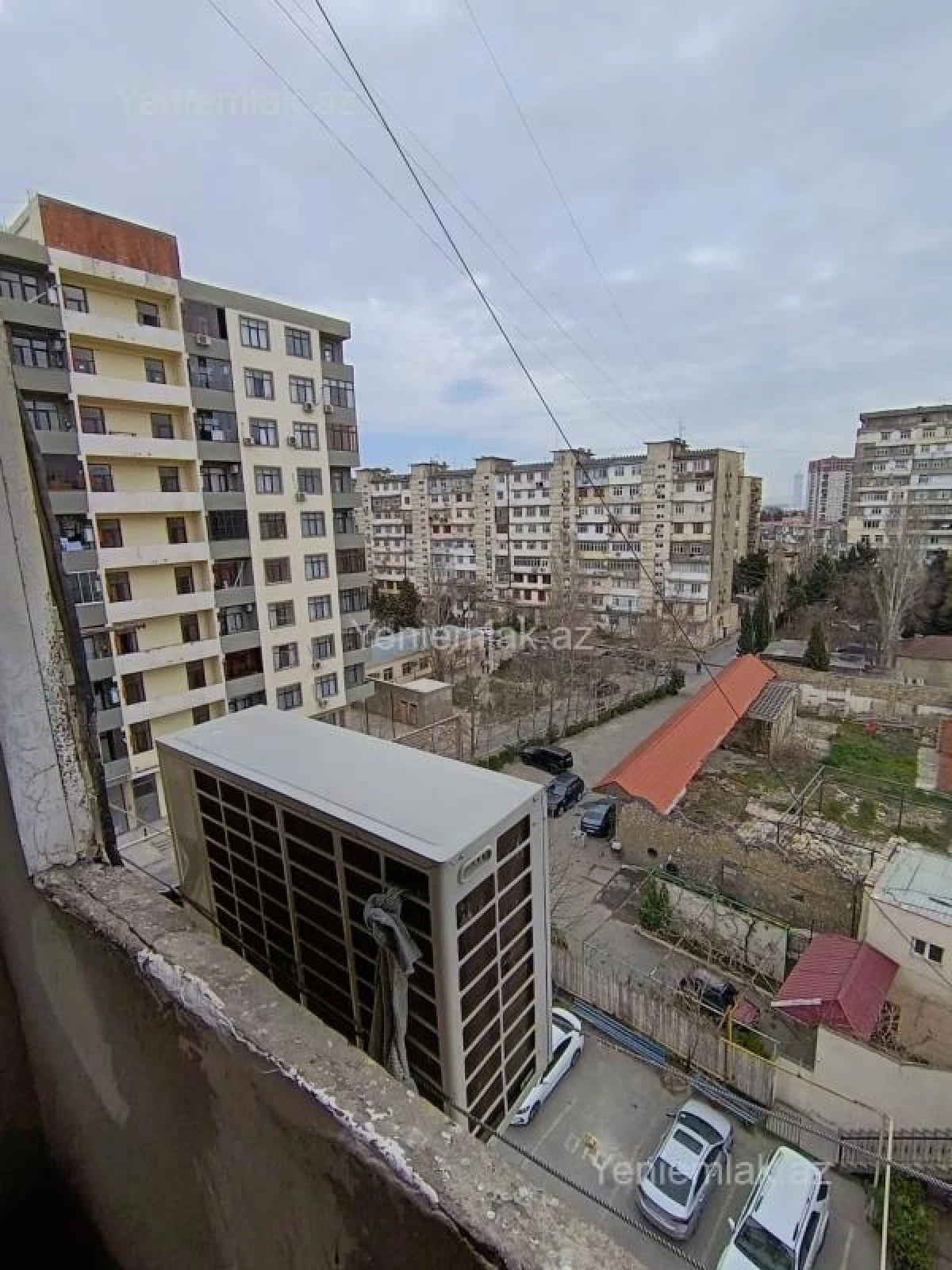 Satılır 4 otaqlı köhnə tikili 100 m²