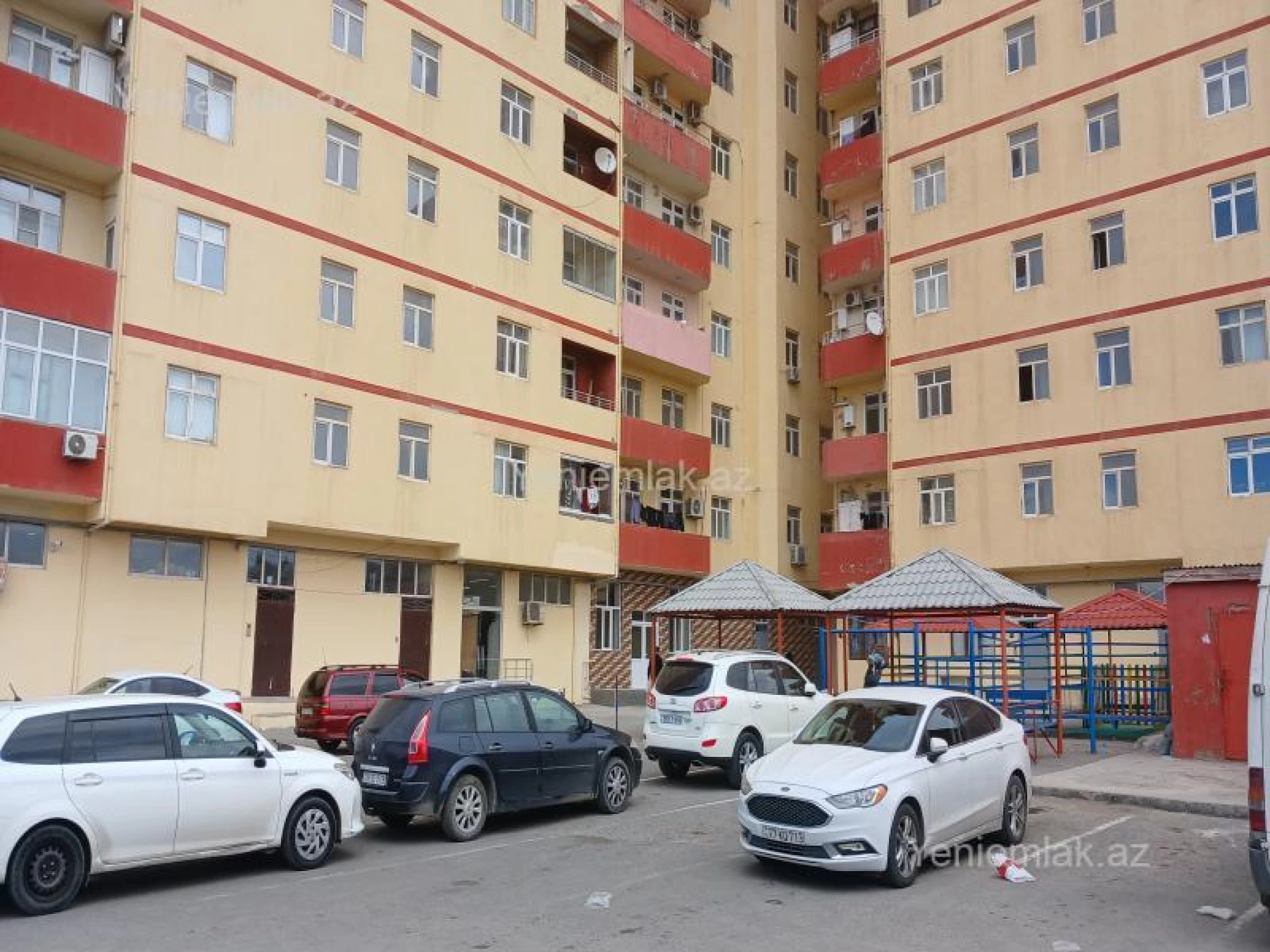 Satılır 2 otaqlı yeni tikili 66 m²