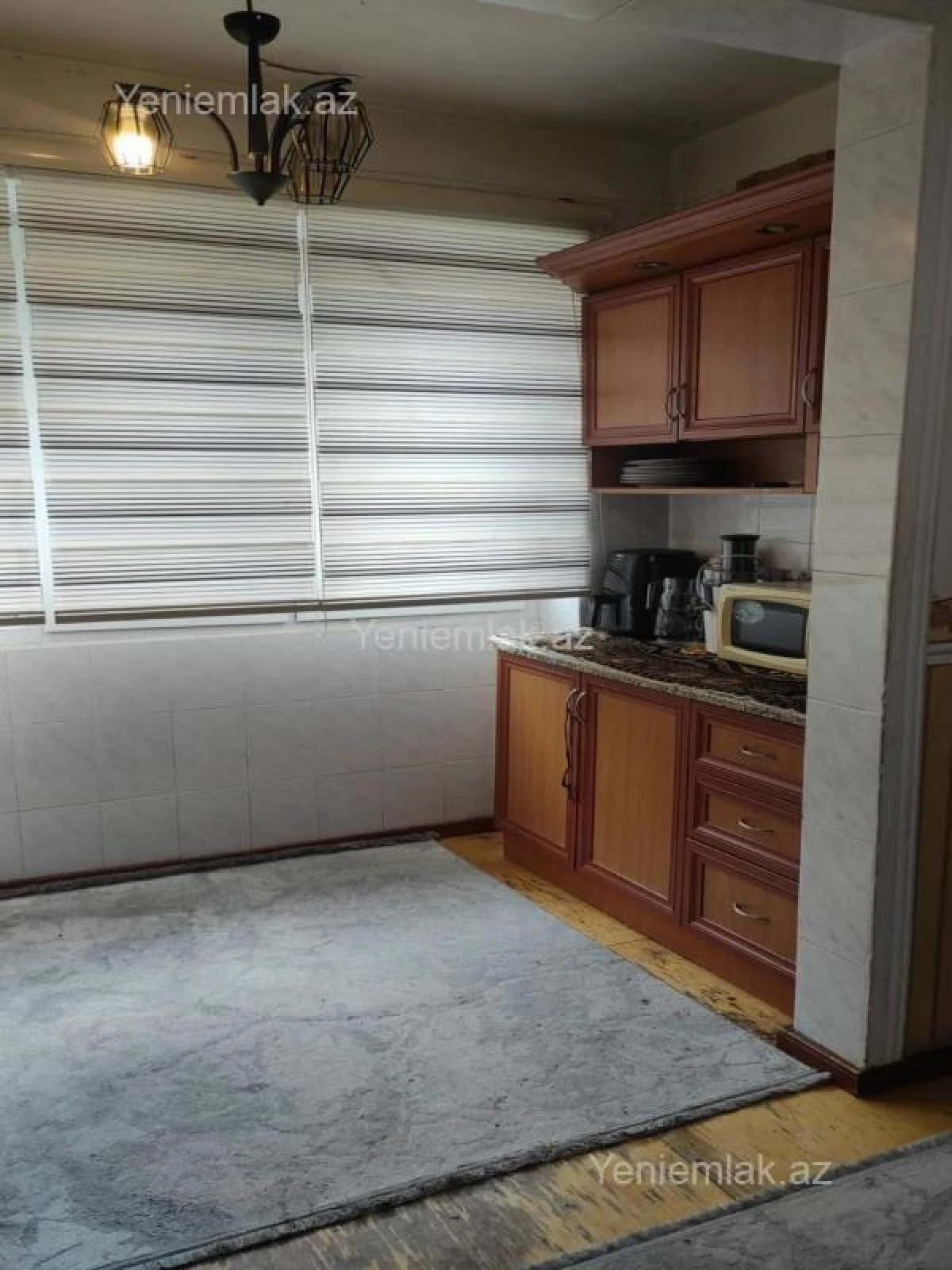 Satılır 3 otaqlı köhnə tikili 76 m²