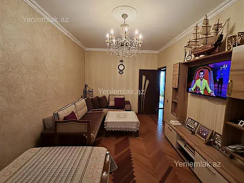 Satılır 3 otaqlı köhnə tikili 70 m²