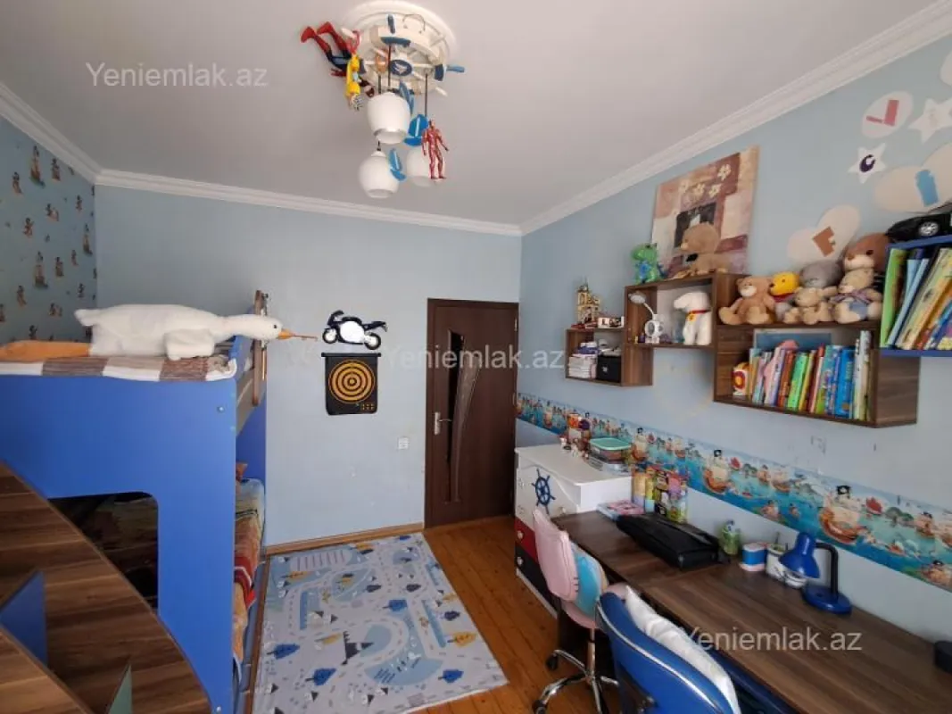 Satılır 3 otaqlı köhnə tikili 70 m²