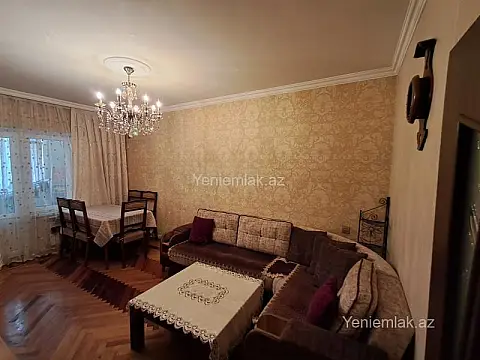 Satılır 3 otaqlı köhnə tikili 70 m²