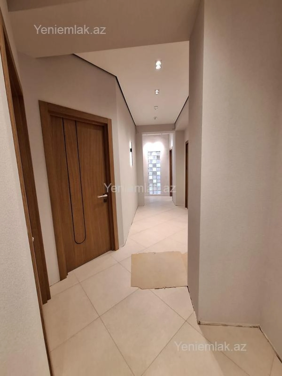 Satılır 4 otaqlı yeni tikili 162 m²