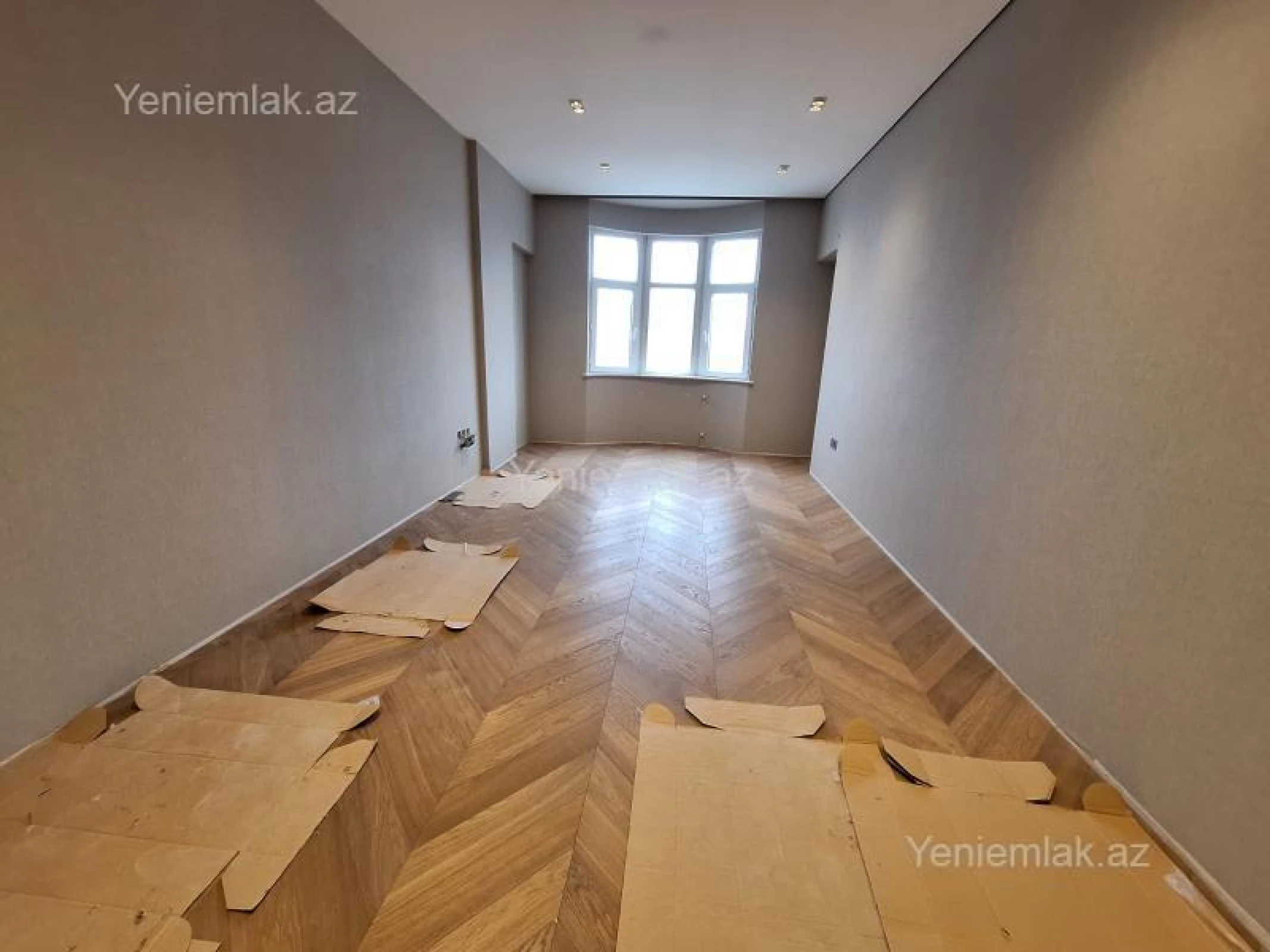 Satılır 4 otaqlı yeni tikili 162 m²