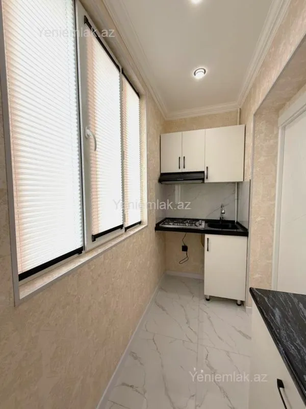 Satılır 3 otaqlı köhnə tikili 70 m²