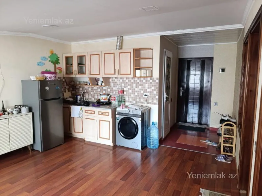 Satılır 3 otaqlı yeni tikili 60 m²