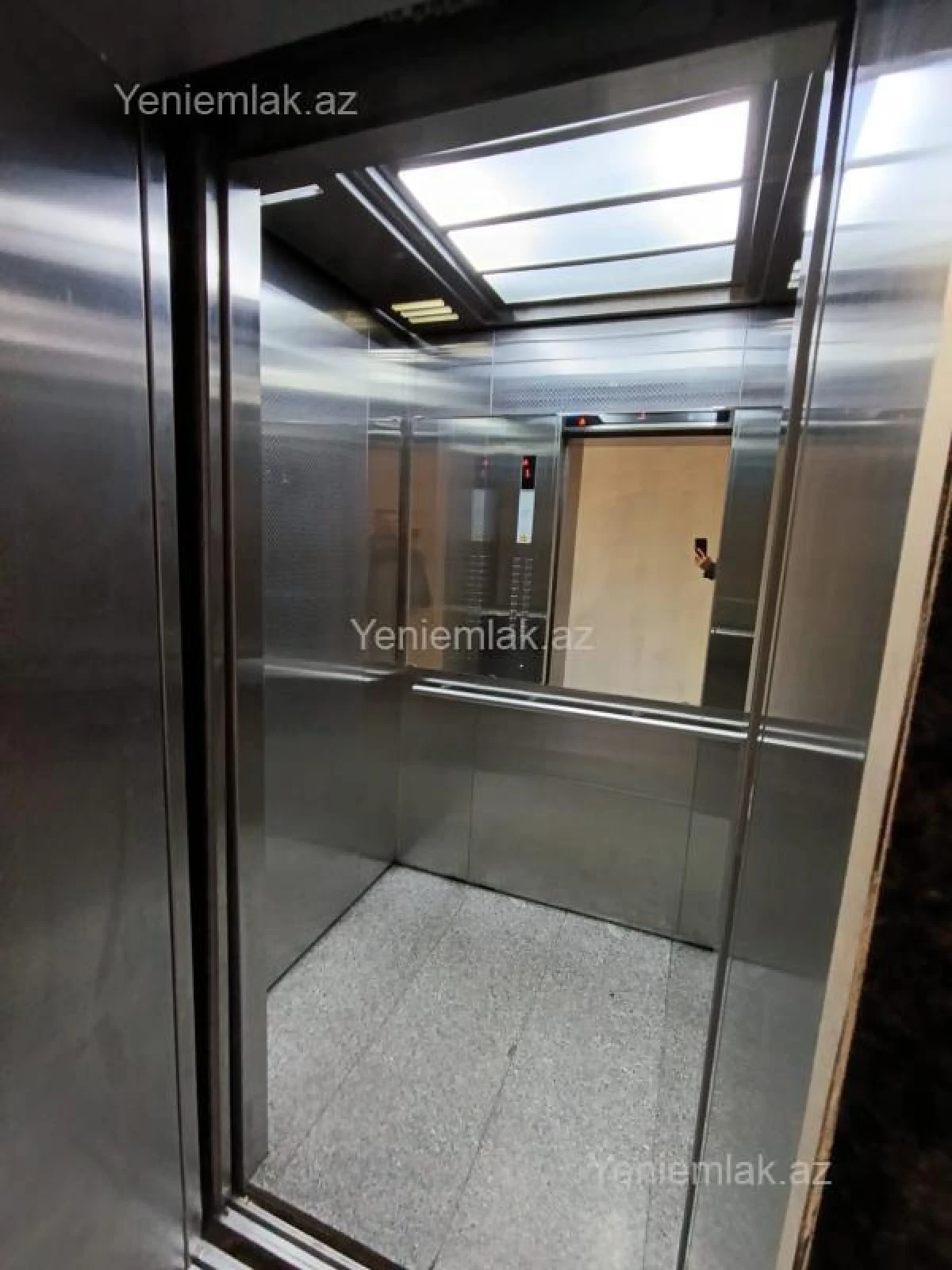 Satılır 2 otaqlı yeni tikili 65 m²