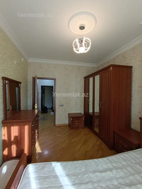 Satılır 2 otaqlı yeni tikili 65 m²