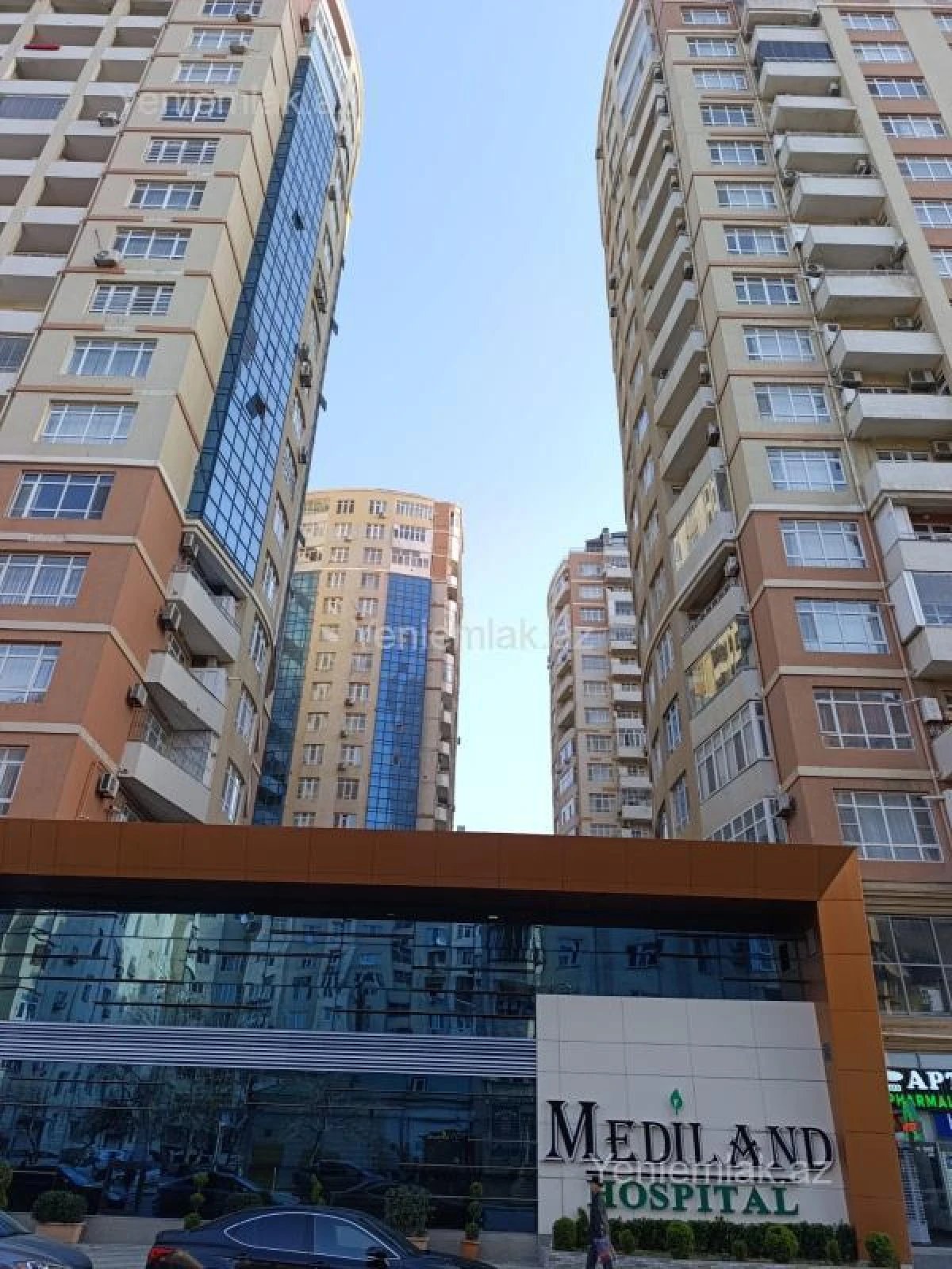 Satılır 2 otaqlı yeni tikili 65 m²