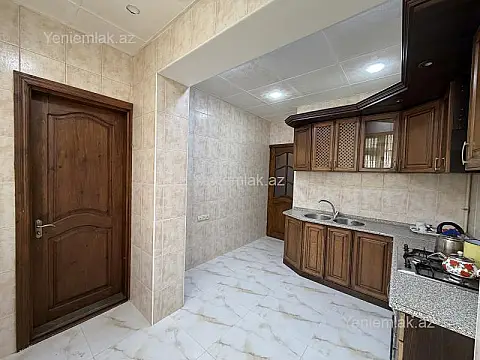 Satılır 2 otaqlı köhnə tikili 60 m²