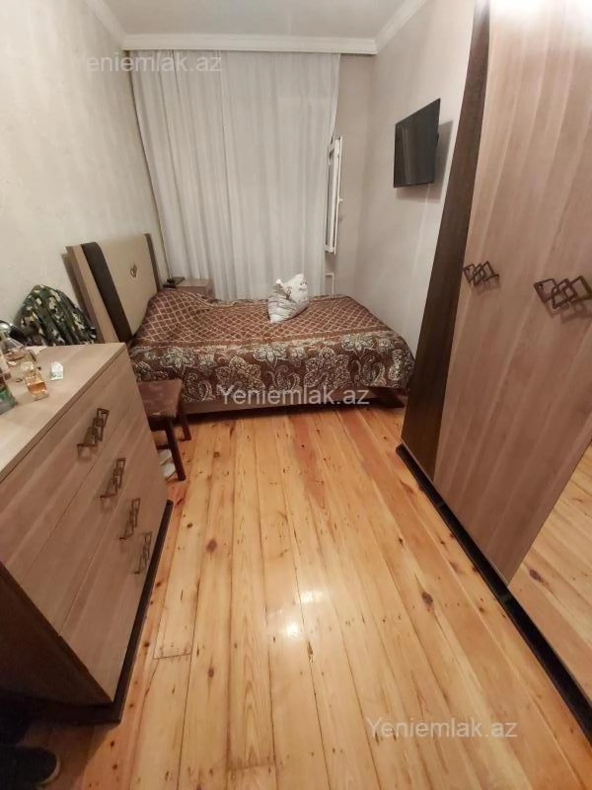 Satılır 2 otaqlı köhnə tikili 50 m²