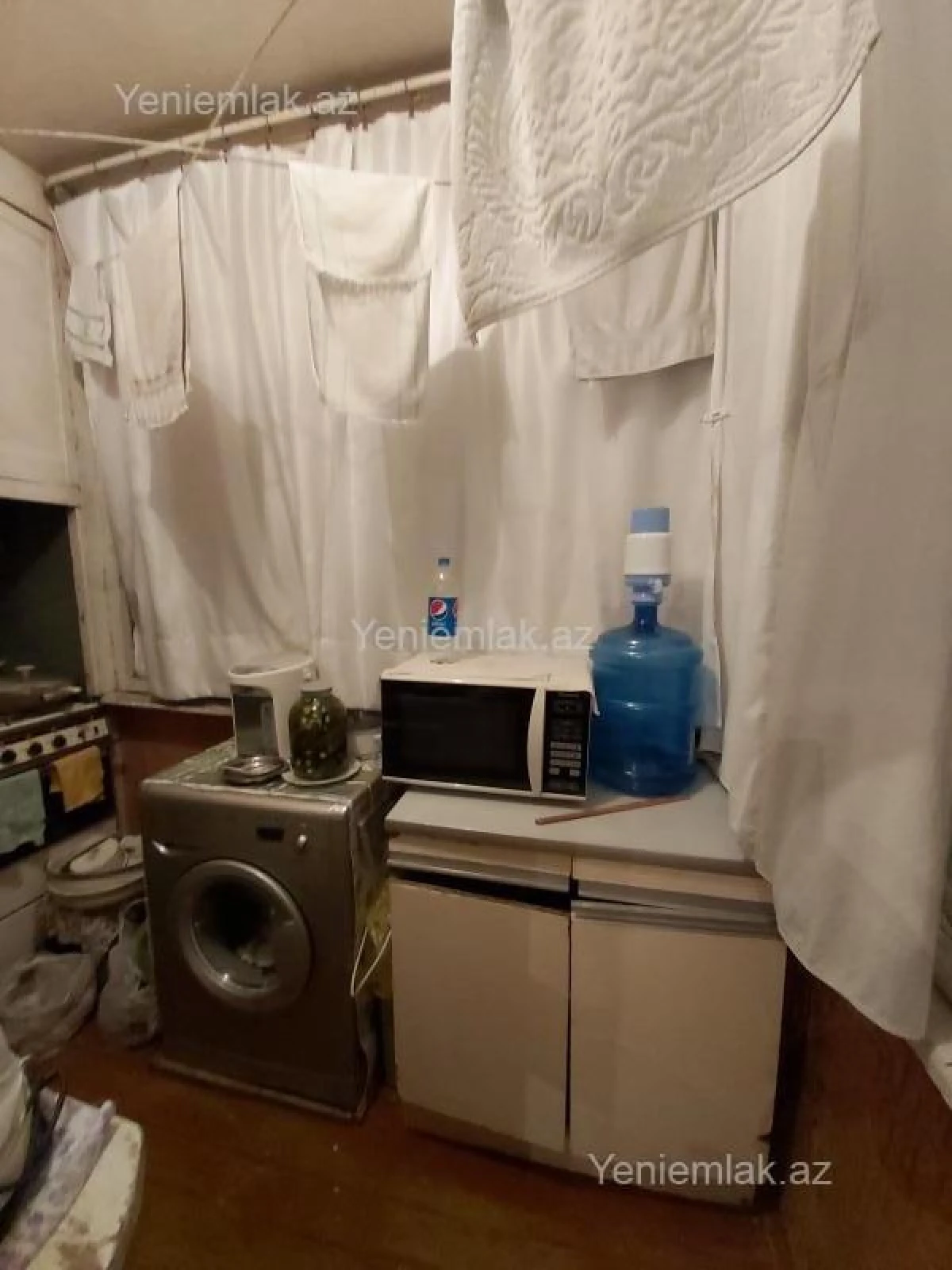 Satılır 2 otaqlı köhnə tikili 50 m²