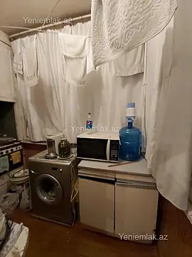Satılır 2 otaqlı köhnə tikili 50 m²