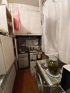 Satılır 2 otaqlı köhnə tikili 50 m²