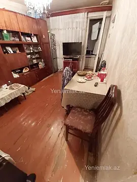 Satılır 2 otaqlı köhnə tikili 50 m²