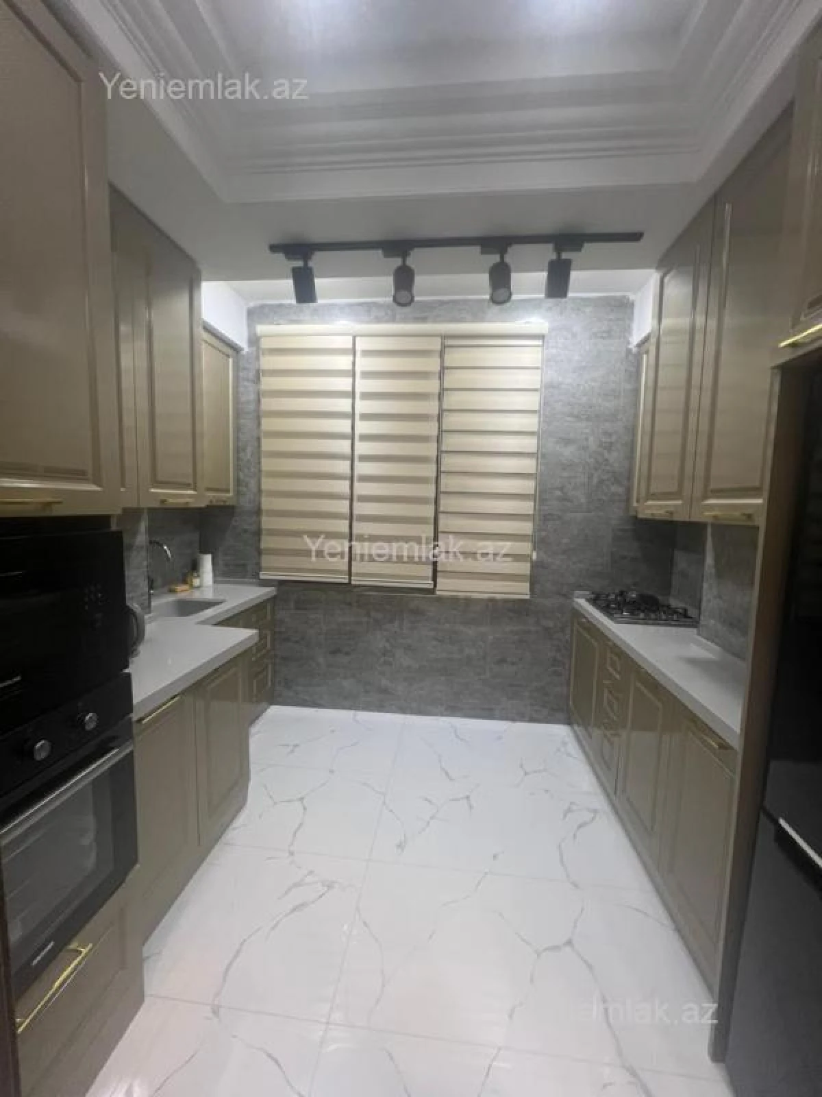 Satılır 2 otaqlı yeni tikili 68 m²