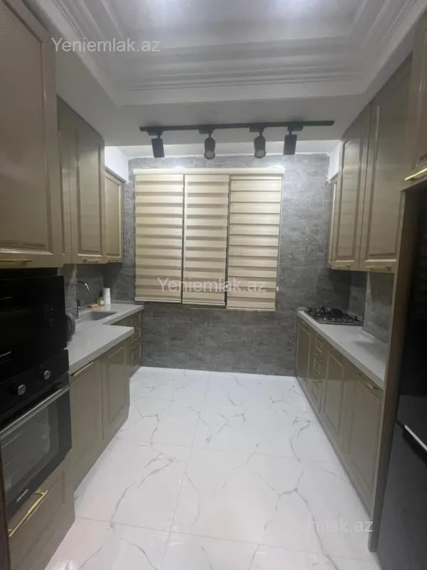 Satılır 2 otaqlı yeni tikili 68 m²