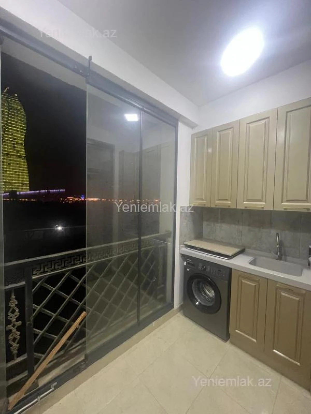 Satılır 2 otaqlı yeni tikili 68 m²