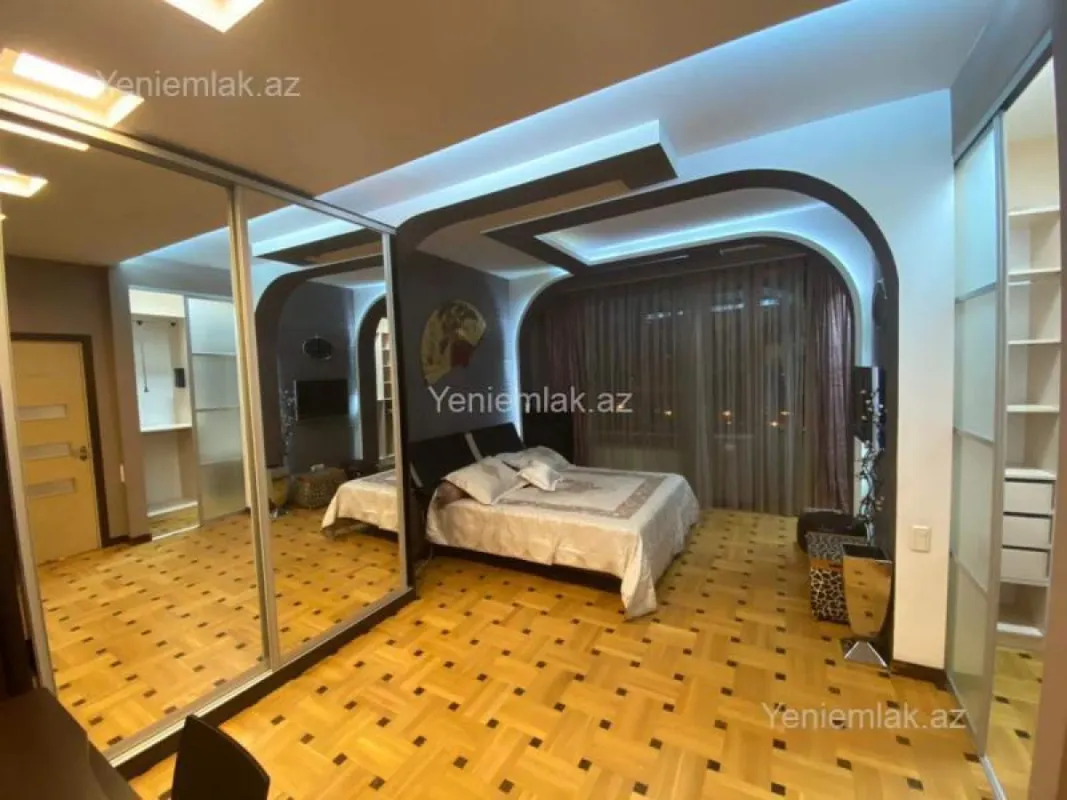 Satılır 3 otaqlı yeni tikili 101 m²