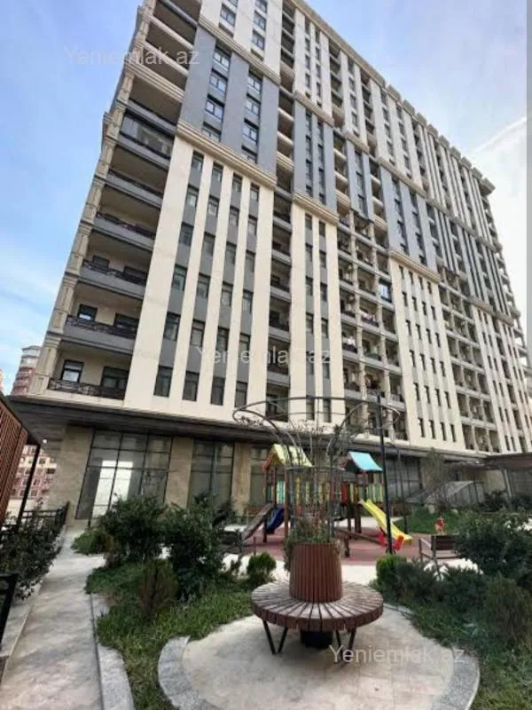 Satılır 4 otaqlı yeni tikili 130 m²