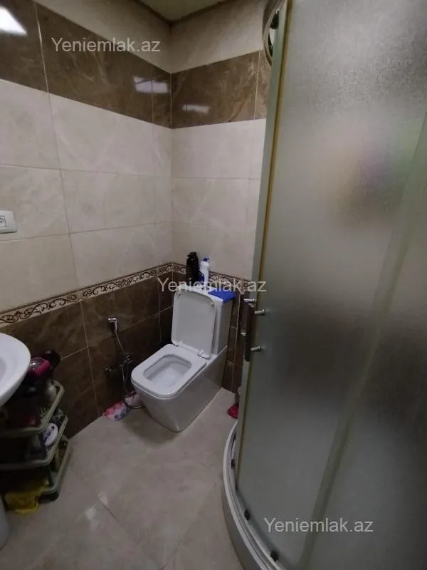 Satılır 3 otaqlı yeni tikili 75 m²