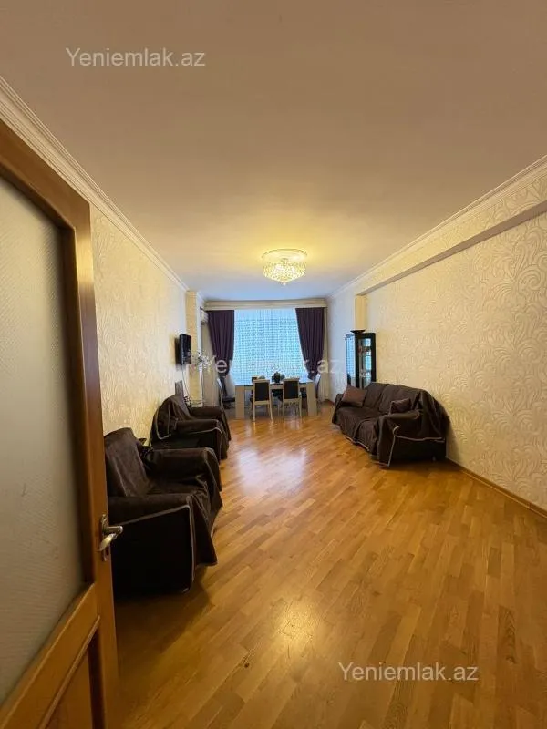 Satılır 3 otaqlı yeni tikili 115 m²