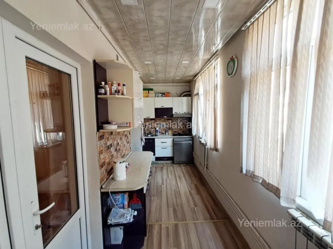 Satılır 3 otaqlı köhnə tikili 80 m²