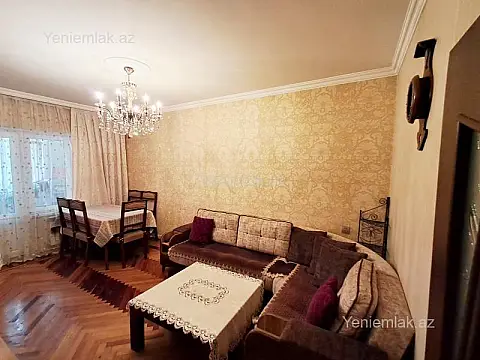 Satılır 3 otaqlı köhnə tikili 80 m²