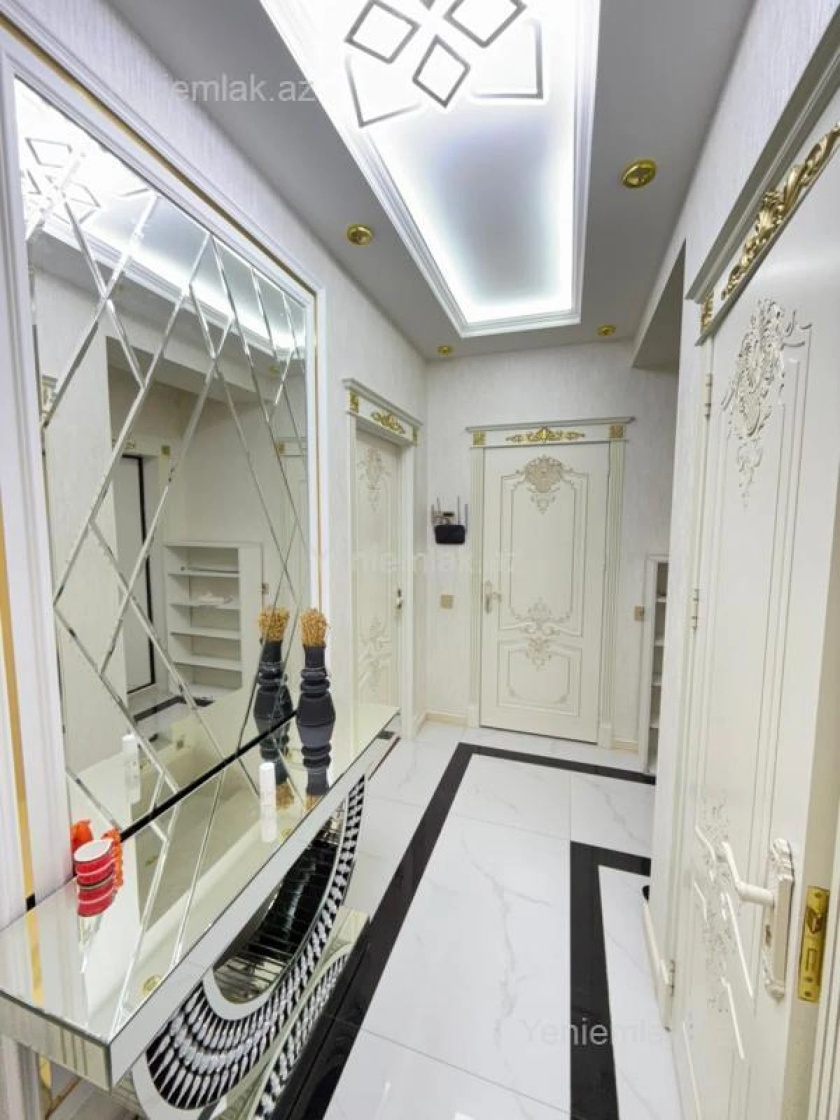 Satılır 3 otaqlı yeni tikili 116 m²