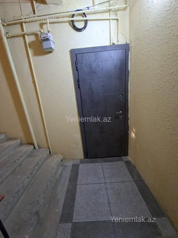 Satılır 2 otaqlı köhnə tikili 60 m²