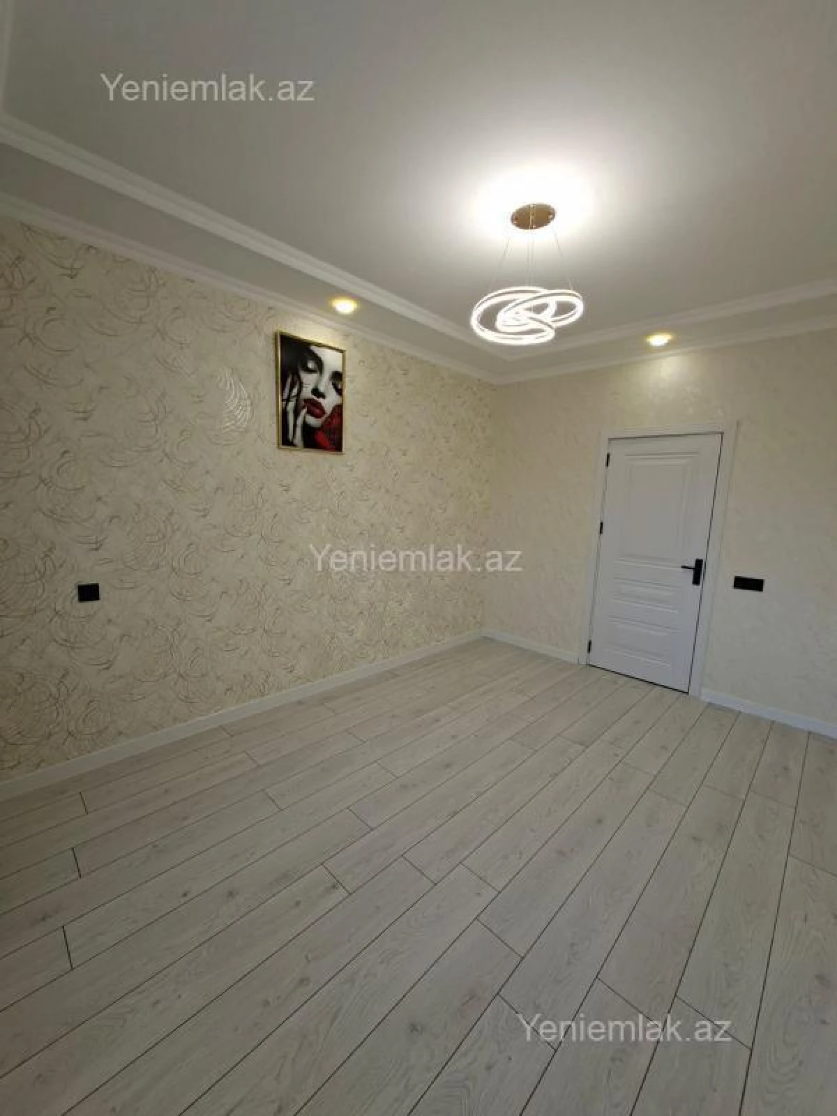 Satılır 2 otaqlı köhnə tikili 60 m²