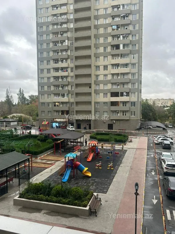 Satılır 3 otaqlı yeni tikili 87 m²