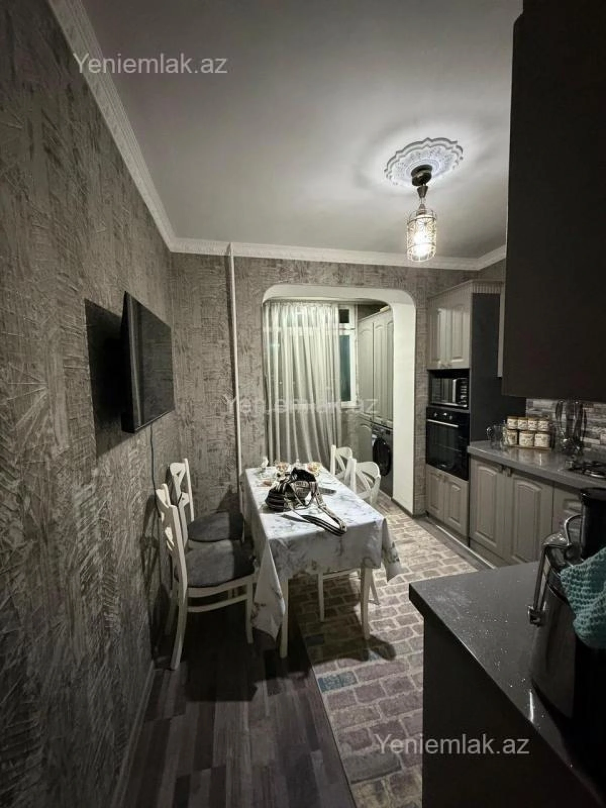 Satılır 3 otaqlı köhnə tikili 75 m²