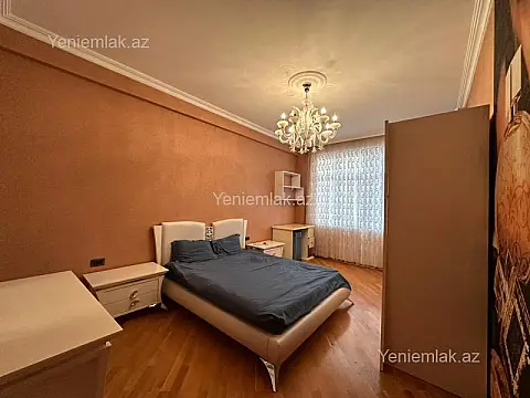 Satılır 4 otaqlı yeni tikili 210 m²