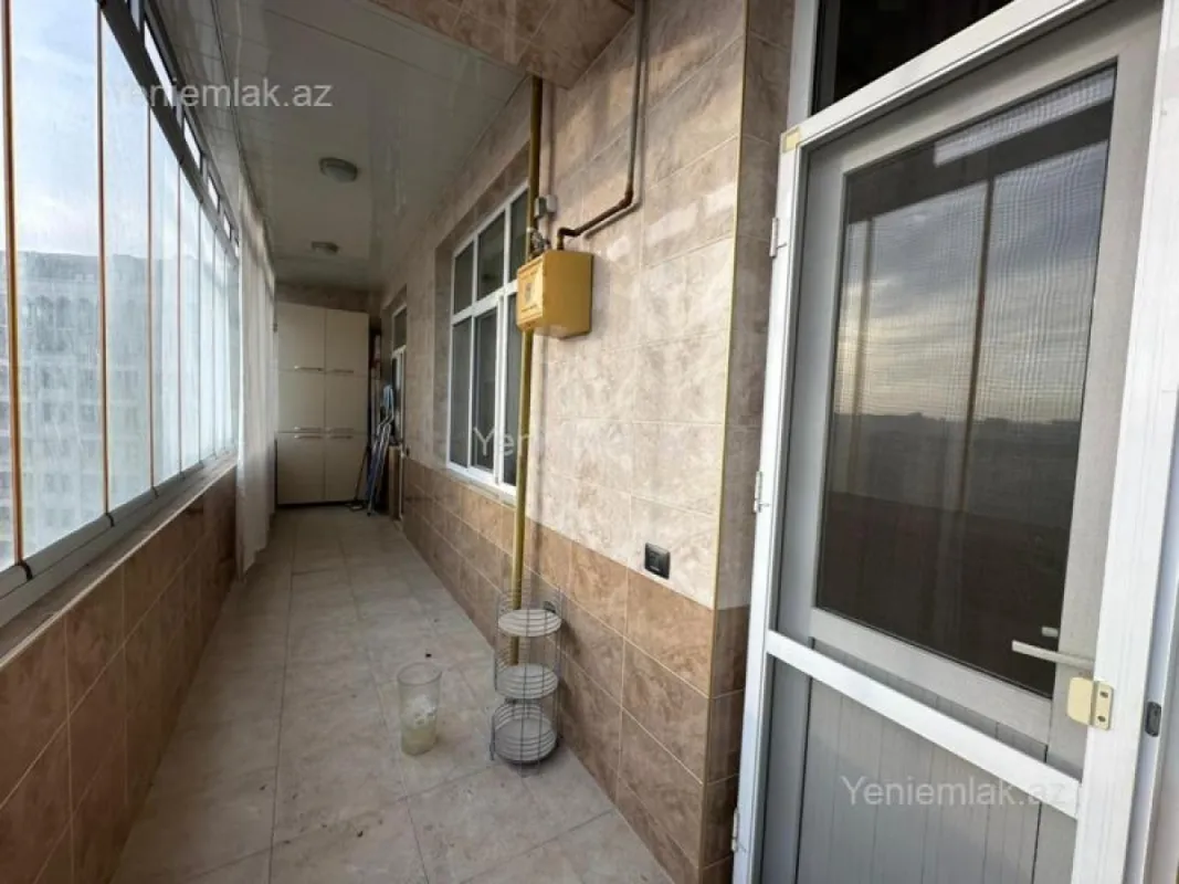 Satılır 4 otaqlı yeni tikili 210 m²