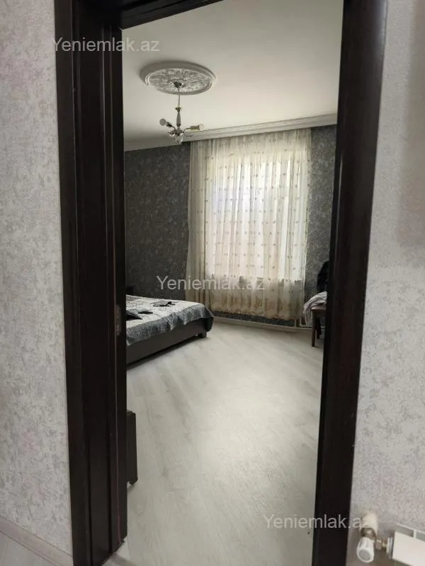 Satılır 5 otaqlı həyət evi 140 m²