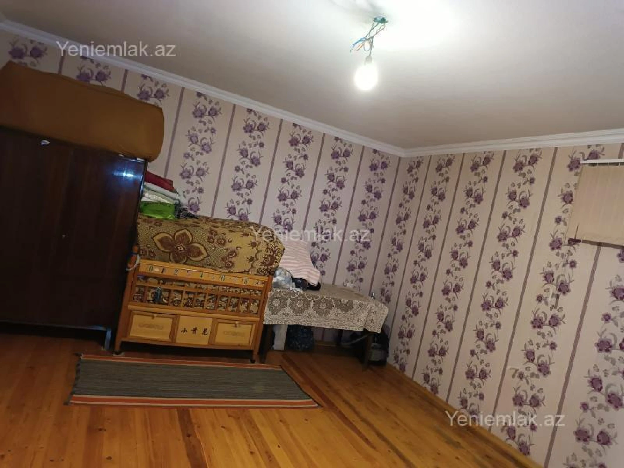 Satılır 8 otaqlı həyət evi 395 m²