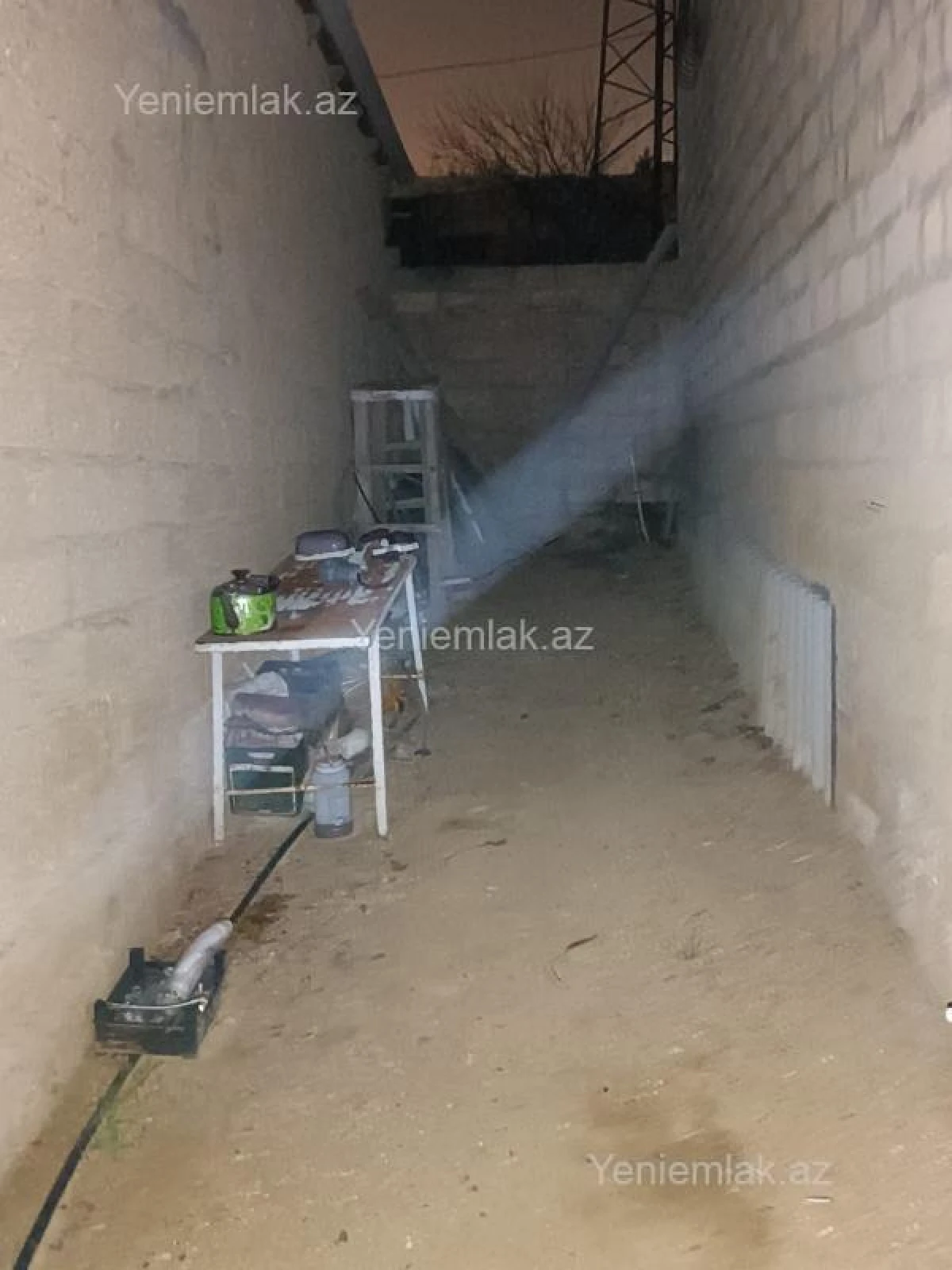 Satılır 8 otaqlı həyət evi 395 m²