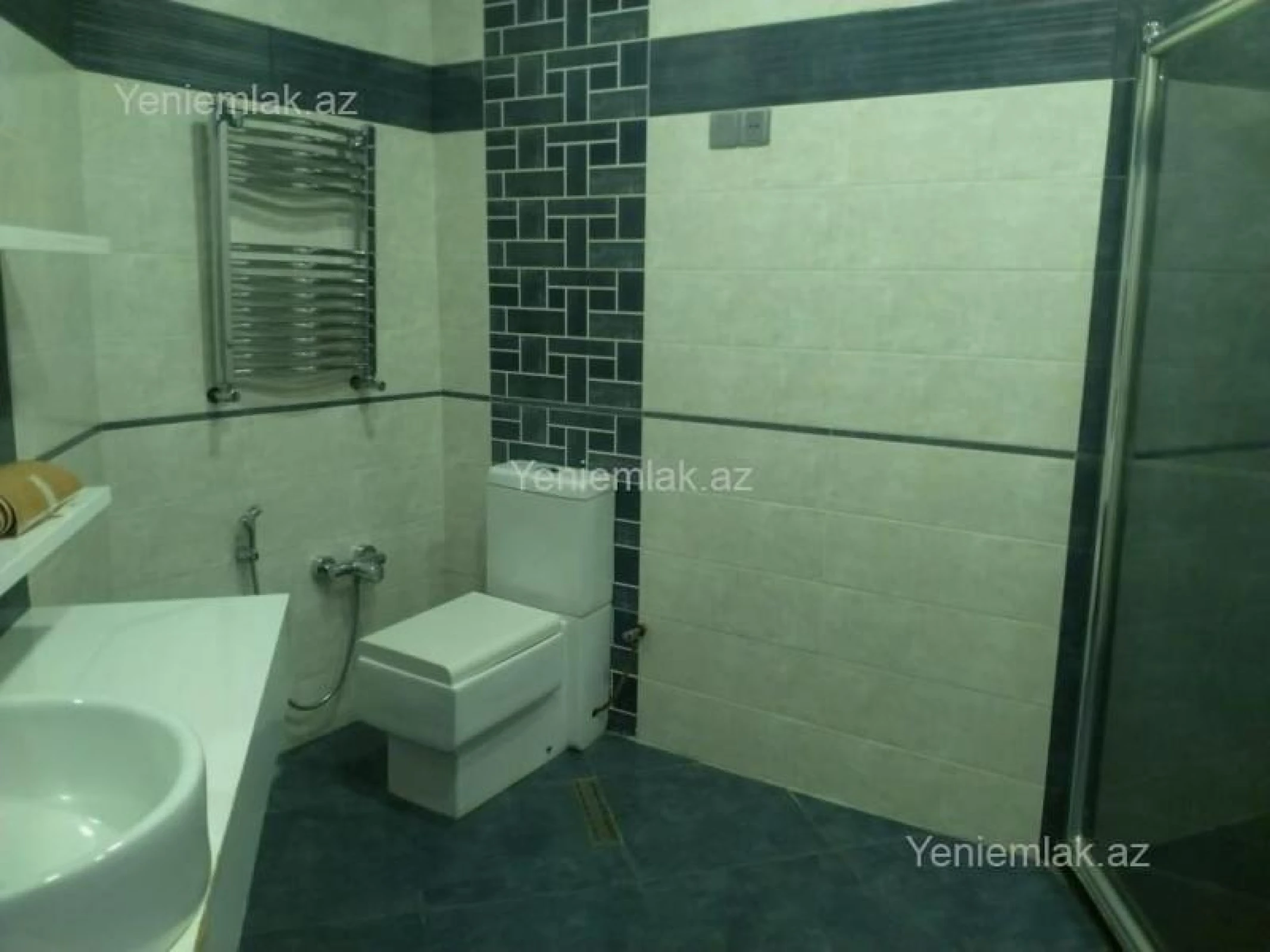 Satılır 3 otaqlı yeni tikili 210 m²