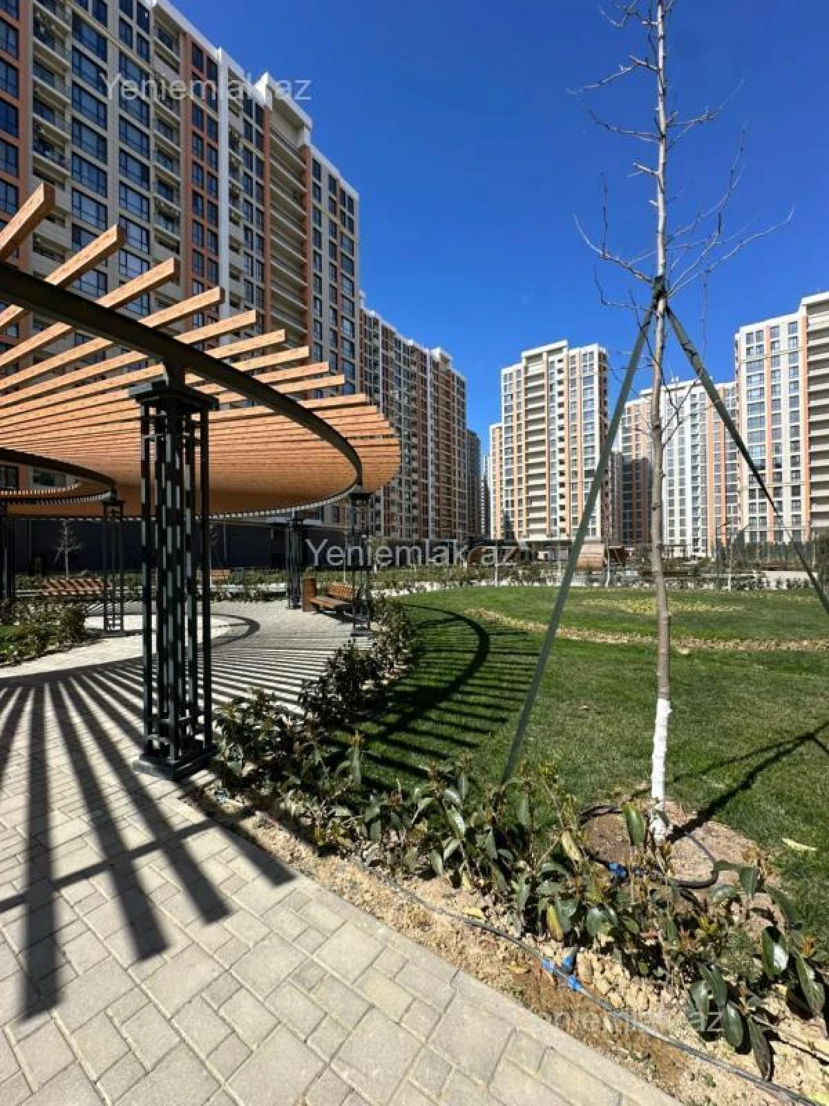 Satılır 2 otaqlı yeni tikili 72.56 m²