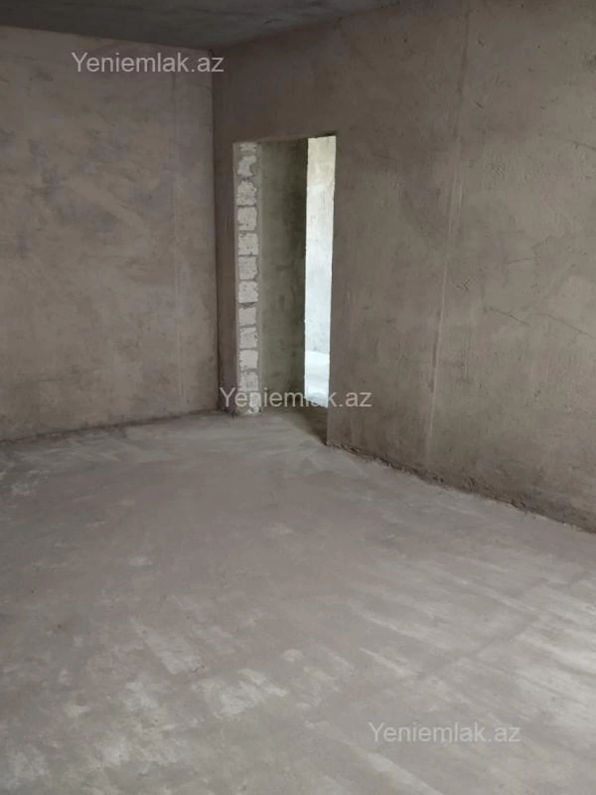 Satılır 5 otaqlı həyət evi 220 m²