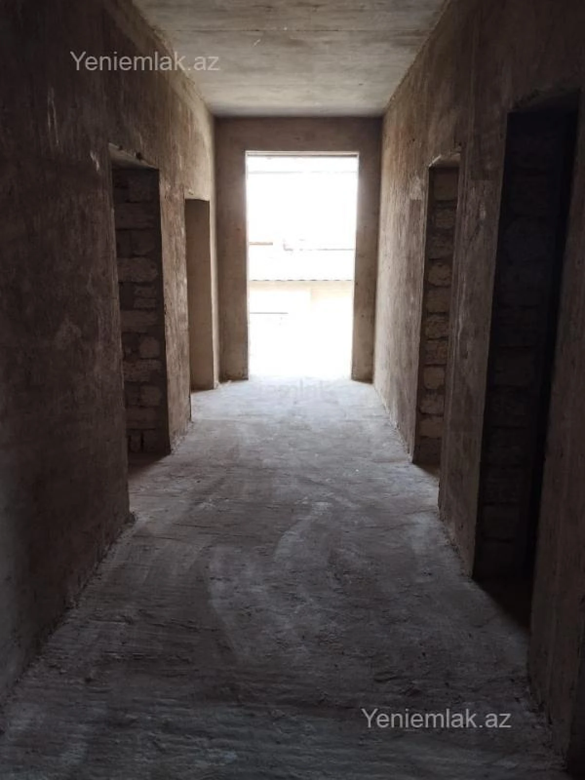 Satılır 5 otaqlı həyət evi 220 m²