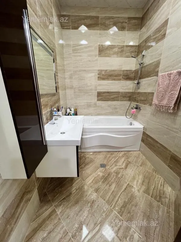 Satılır 3 otaqlı yeni tikili 119 m²