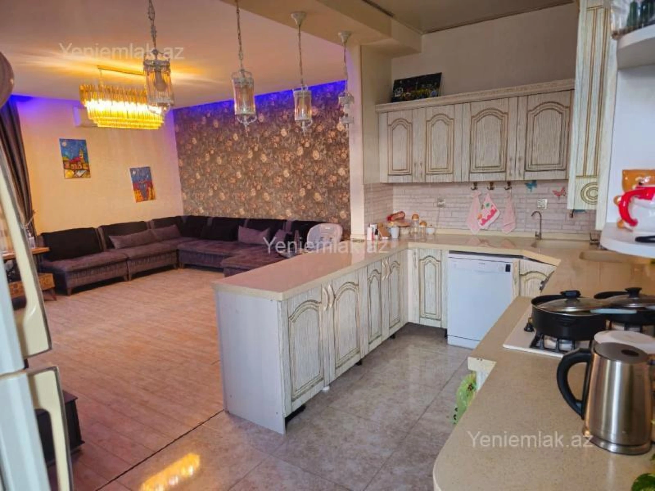 Satılır 3 otaqlı yeni tikili 128 m²