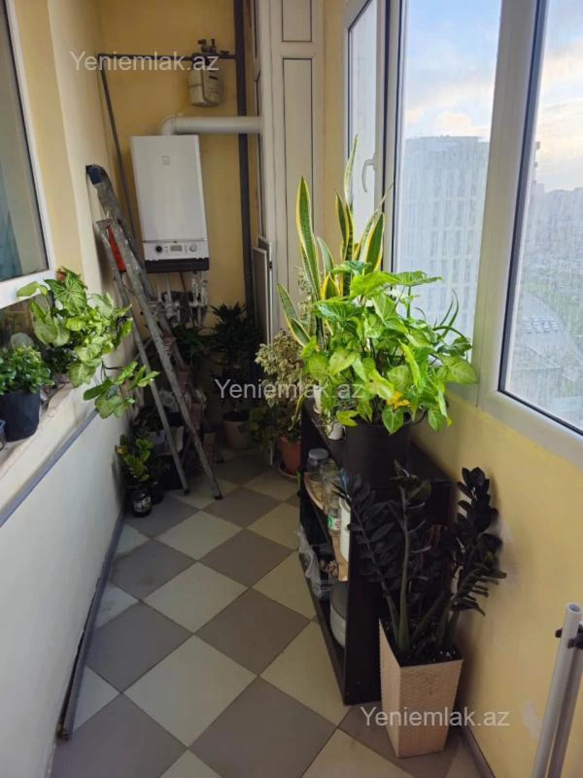 Satılır 3 otaqlı yeni tikili 128 m²