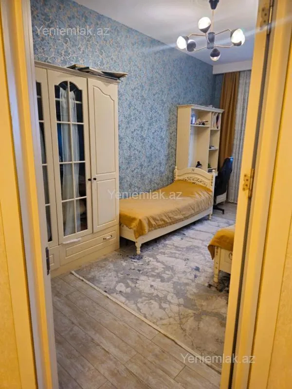 Satılır 3 otaqlı yeni tikili 128 m²