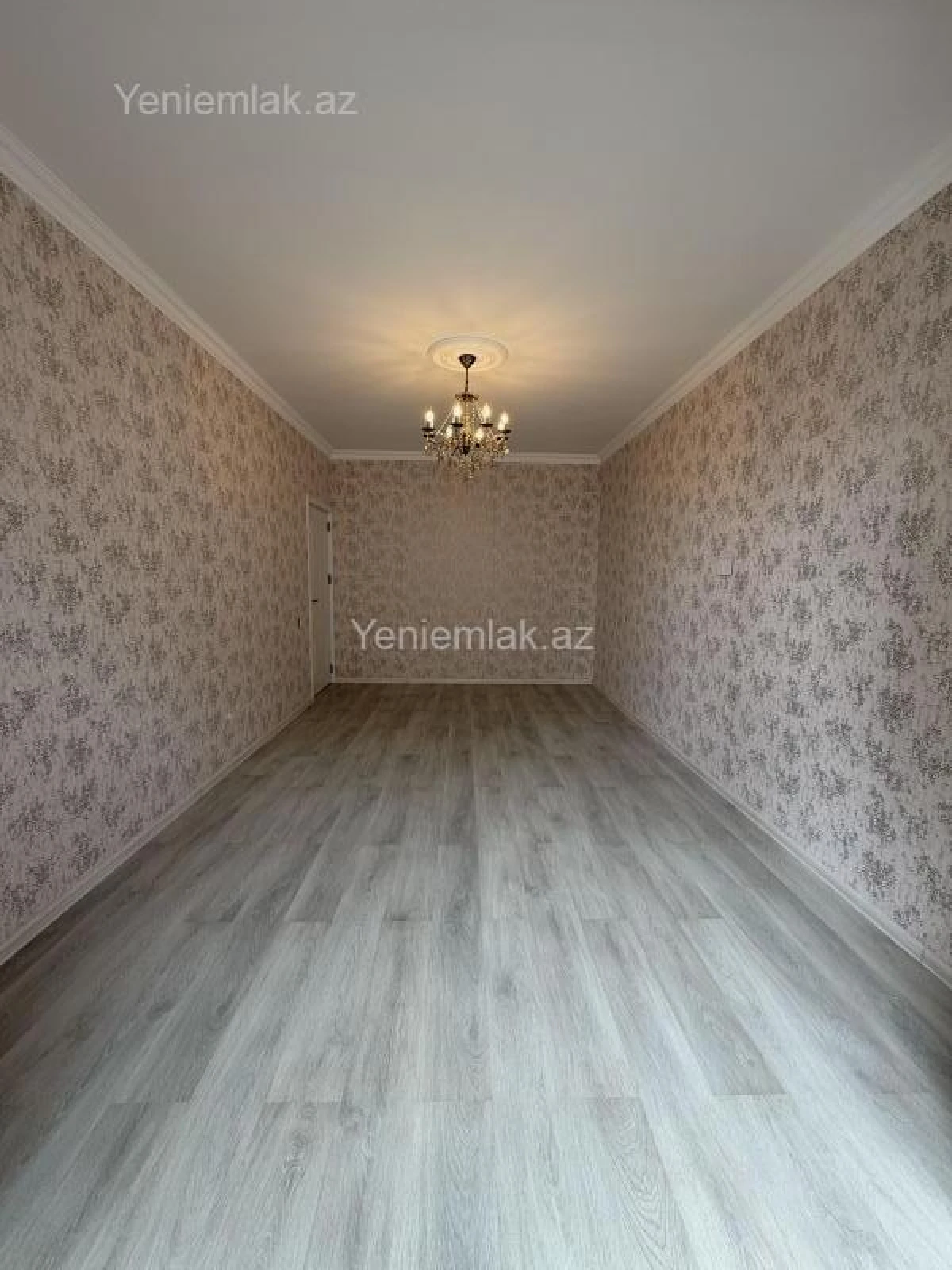 Satılır 4 otaqlı köhnə tikili 112 m²