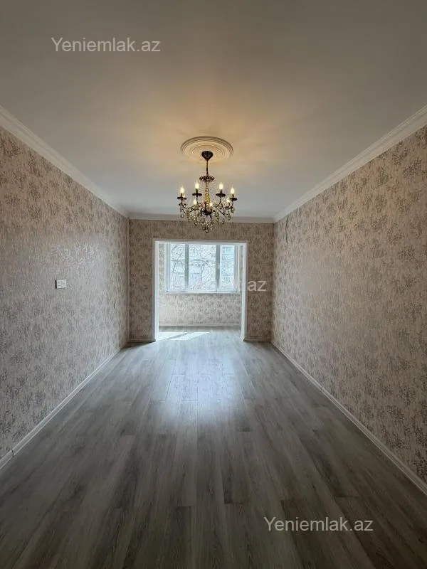 Satılır 4 otaqlı köhnə tikili 112 m²