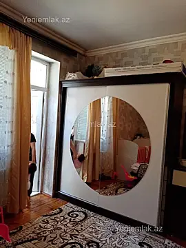 Satılır 1 otaqlı köhnə tikili 40 m²