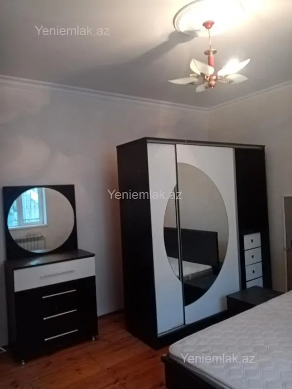 Satılır 1 otaqlı köhnə tikili 40 m²
